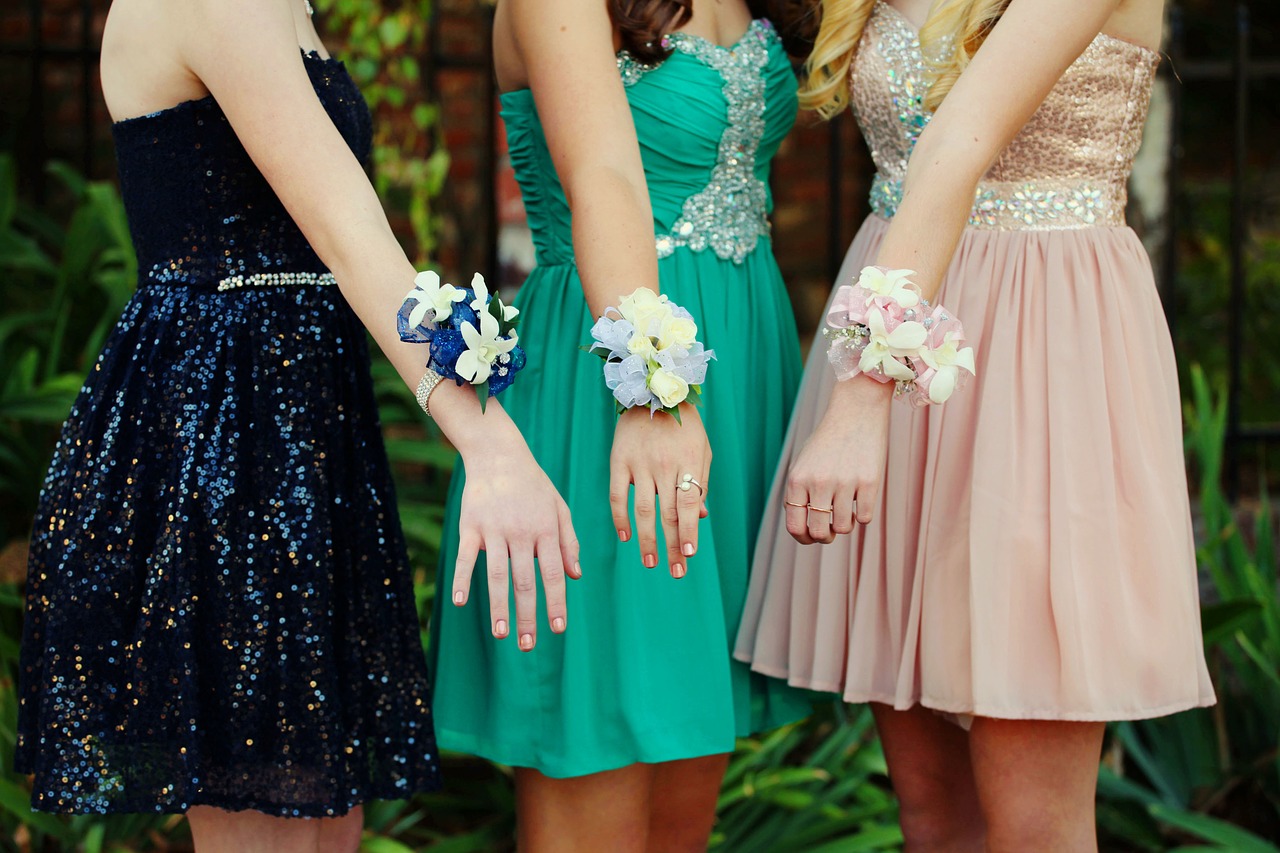 Prom girls